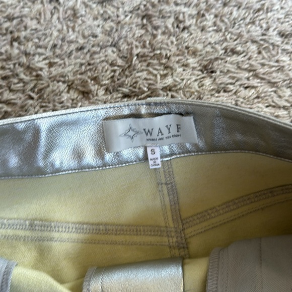 Wayf faux silver leather skirt - Picture 4 of 5